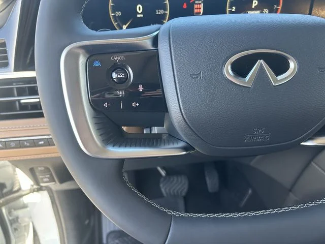 New 2027 RADIANT WHITE INFINITI Luxe 4WD image 26