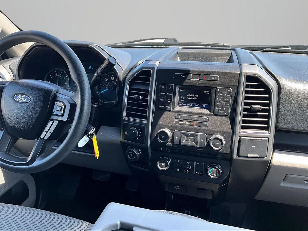 Used 2017 Black Ford XLT image 7