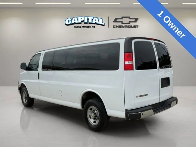 Used 2024 Summit White Chevrolet 1LT image 3