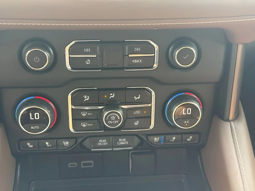 Used 2024 Beige Chevrolet High Country image 11