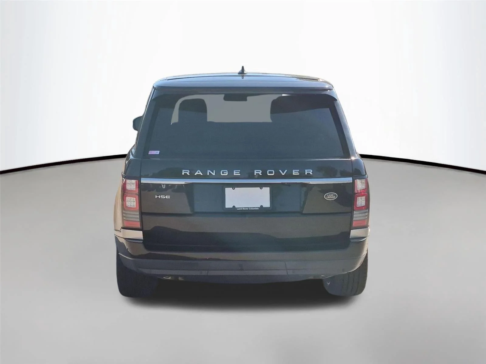 Used 2016 Santorini Black Land Rover HSE image 4