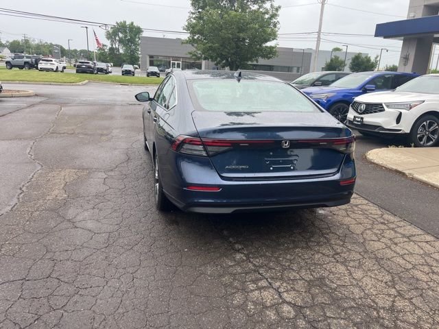 Used 2024 Canyon River Blue Metallic Honda EX image 12
