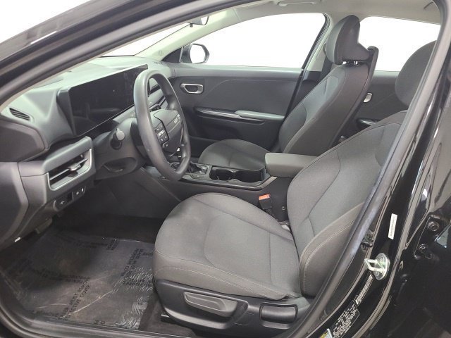 Used 2025 Aurora Black Pearl Kia LXS image 13