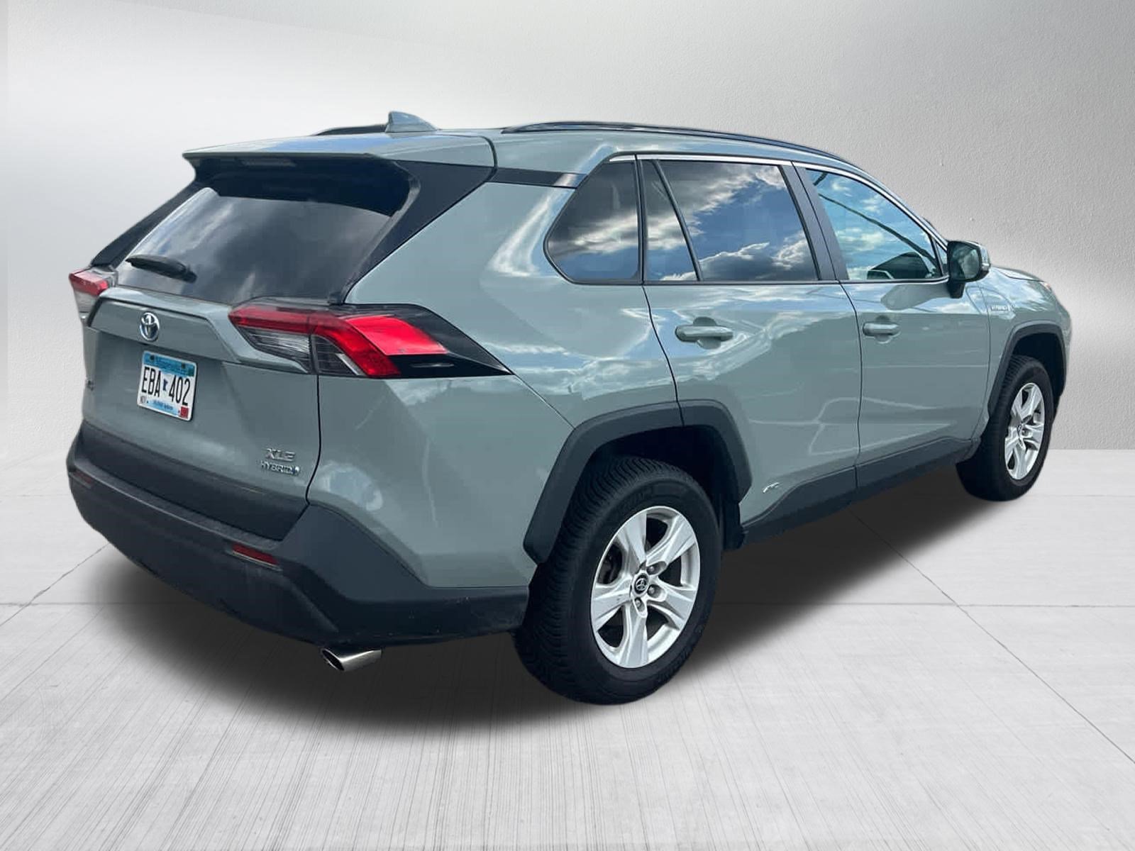 Used 2020 Lunar Rock Toyota Hybrid XLE image 5