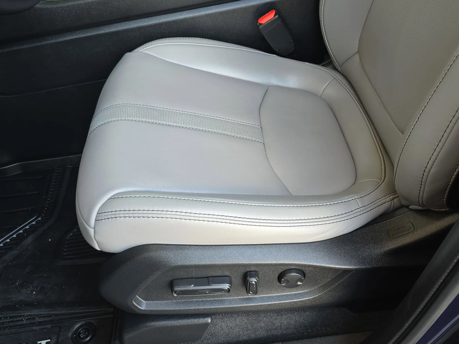 2025 Honda Pilot Touring - Photo 28