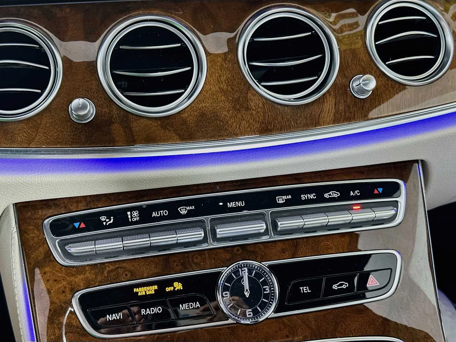 Used 2019 Lunar Blue Metallic Mercedes-Benz E 300 image 14