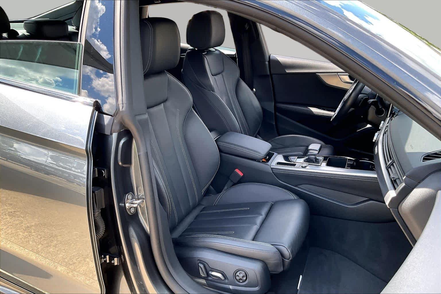 Used 2023 Daytona Gray Pearl Effect Audi S line Premium Plus image 9