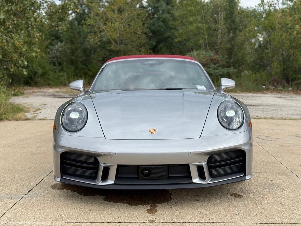 New 2026 GT Silver Metallic Porsche  image 45