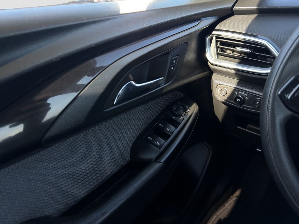 Used 2023 SUMMIT WHITE Chevrolet LT image 41