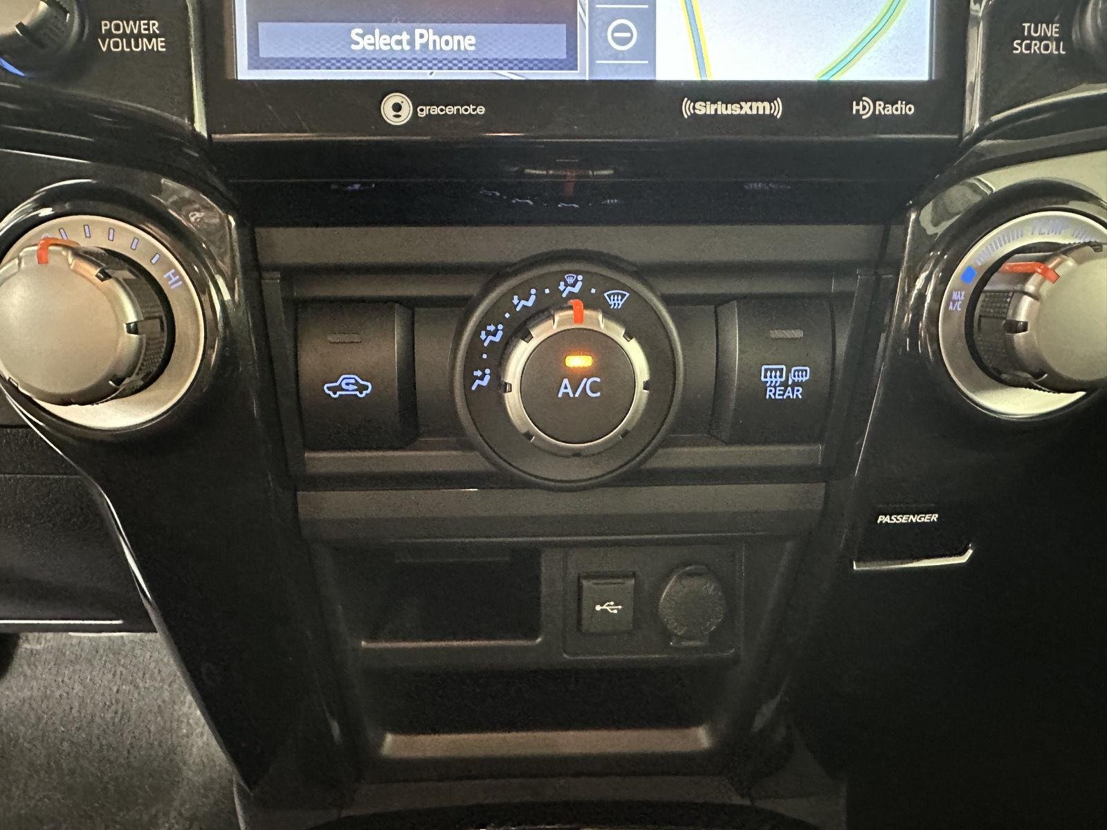 Used 2020 Super White Toyota TRD Off Road Premium image 33