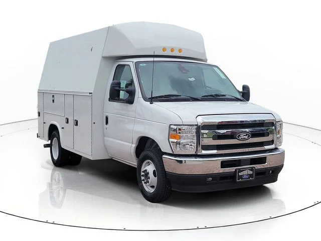 New 2027 Oxford White Ford Base image 3