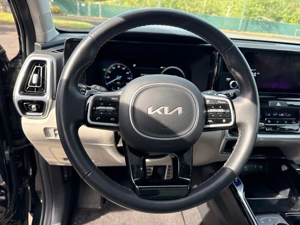 Used 2023 Aurora Black Kia SX Prestige image 10