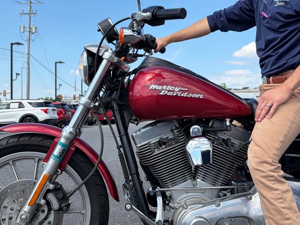 Used 2004 Red Harley-Davidson  image 32