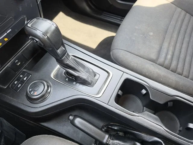 Used 2020 White Ford XL image 25