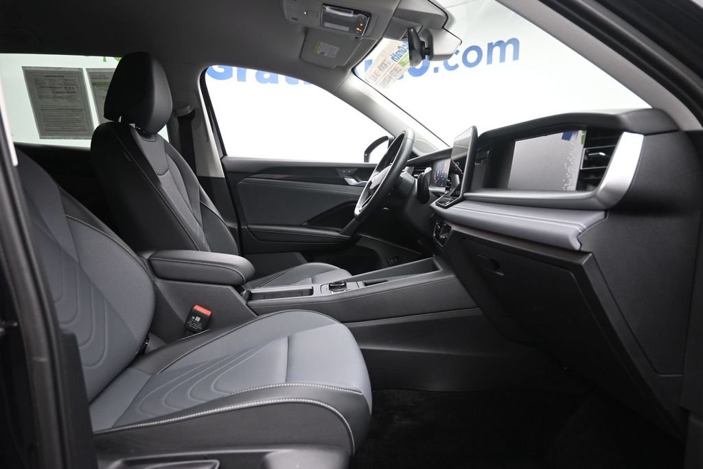 Used 2026 Black Volkswagen 2.0T SE image 9