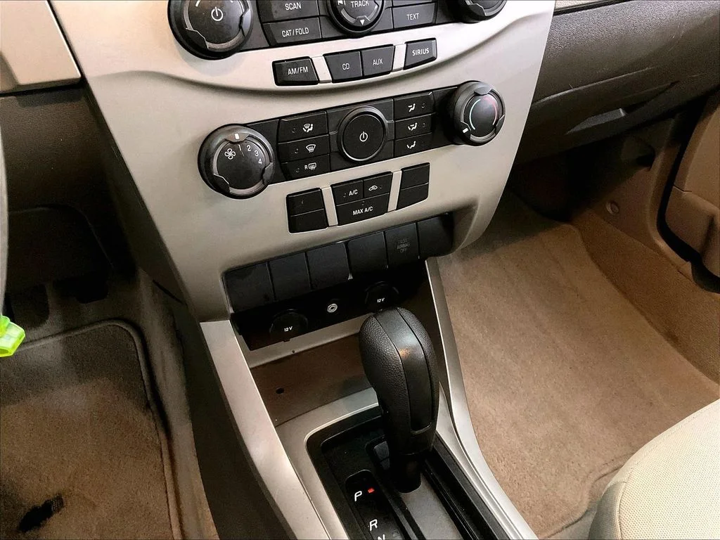 Used 2008 Black Ford S image 36