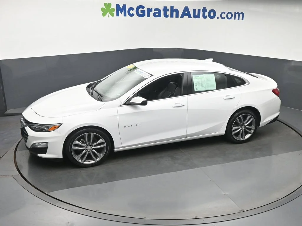 Used 2024 White Chevrolet LT image 22