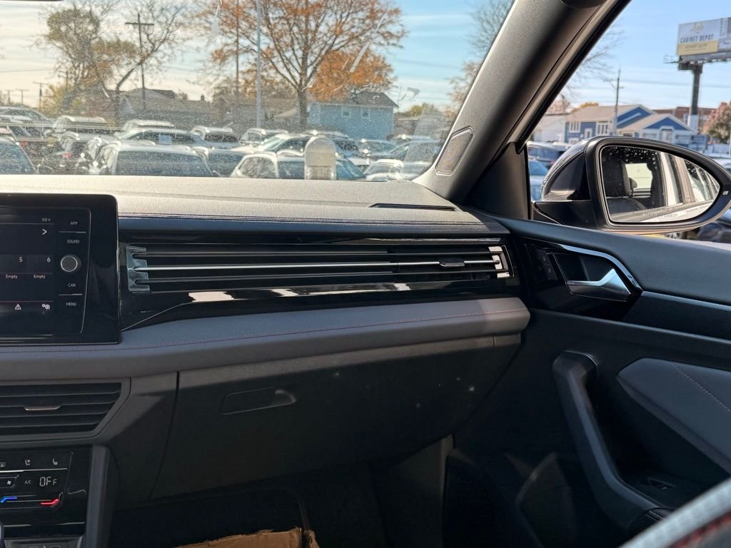 New 2026 Pure White W/Deep Black Roof Volkswagen 2.0T Autobahn image 16
