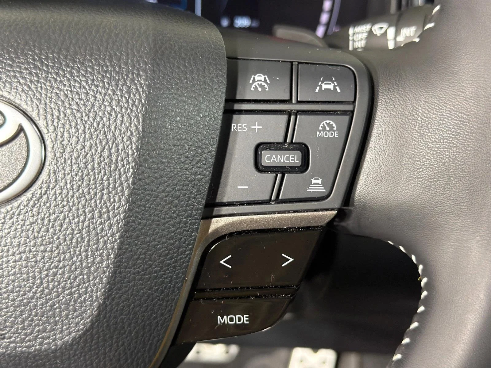 Used 2025 Midnight Black Metallic Toyota SE image 25