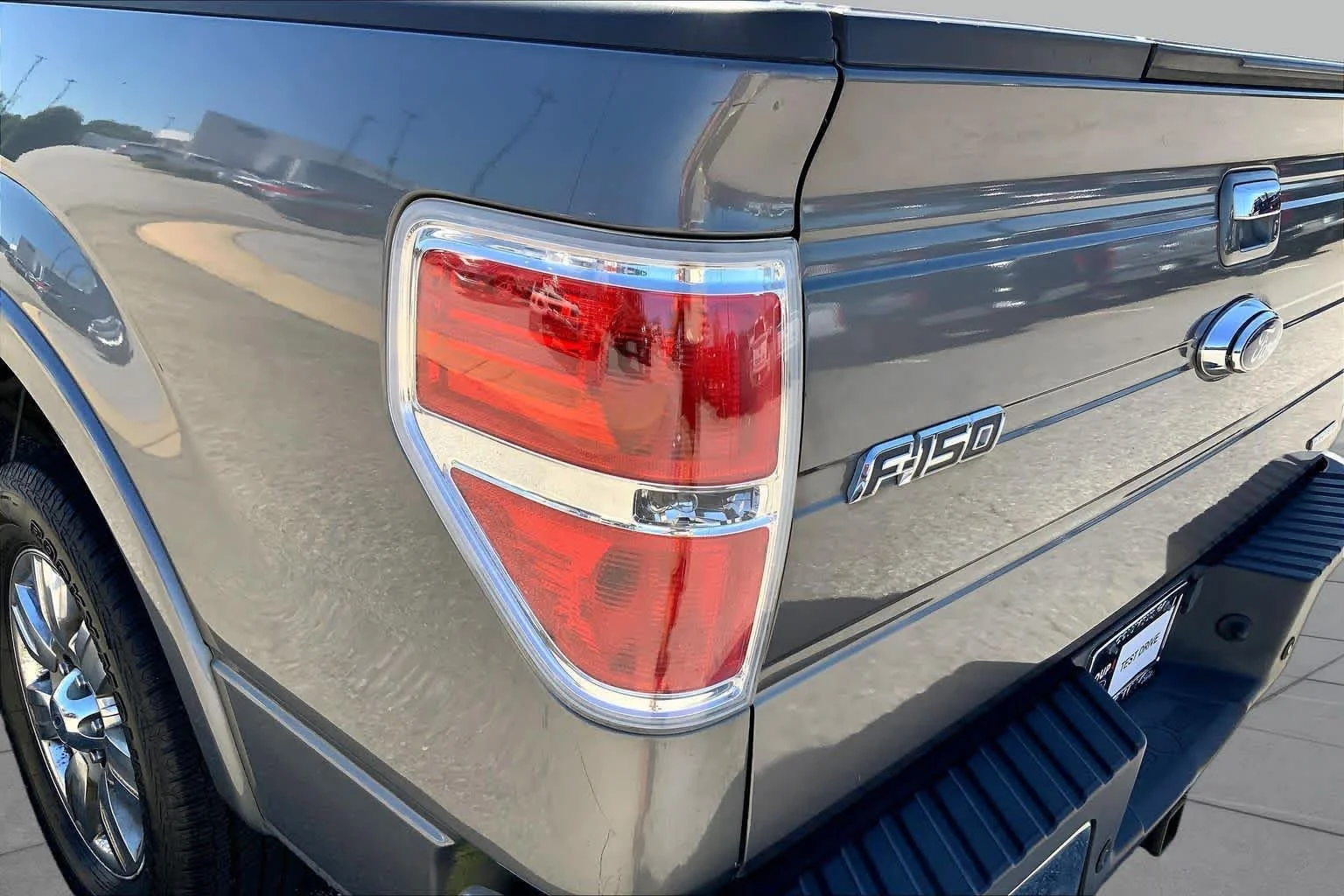 Used 2012 Sterling Gray Metallic Ford Lariat image 26