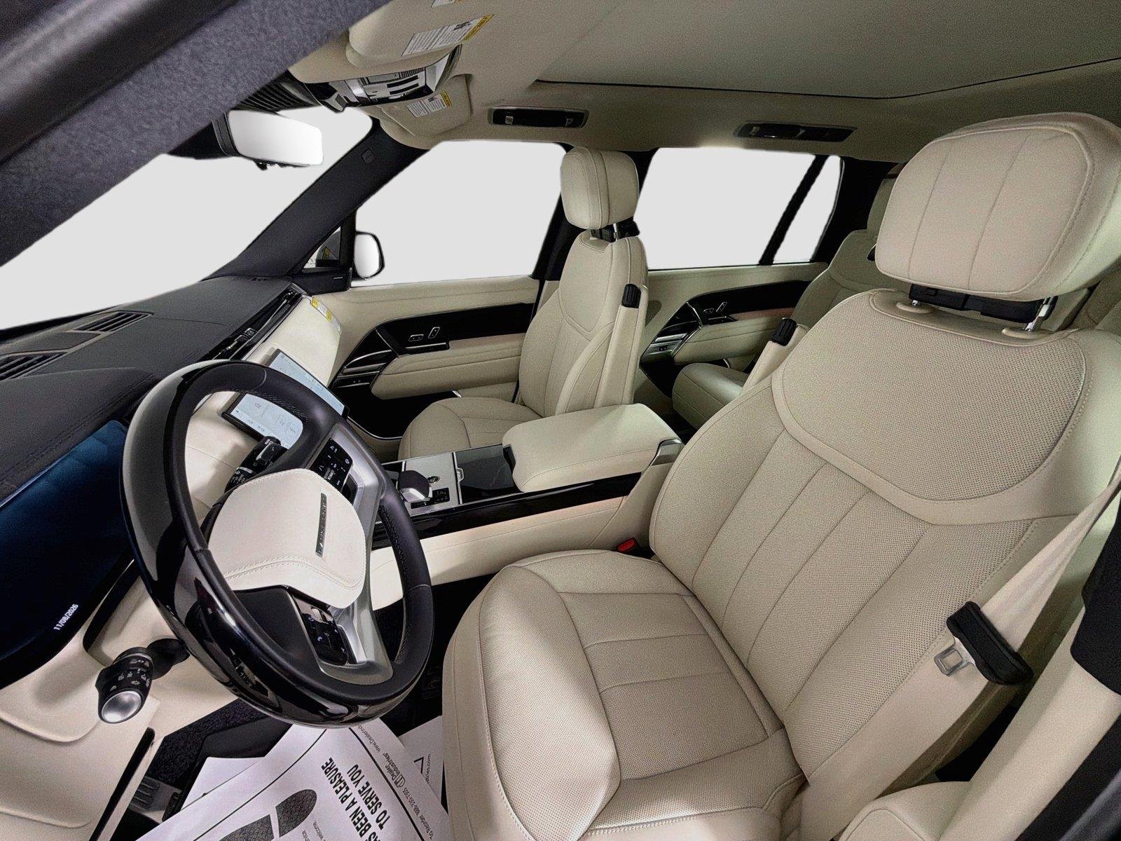 New 2026 Santorini Black Land Rover SE image 22