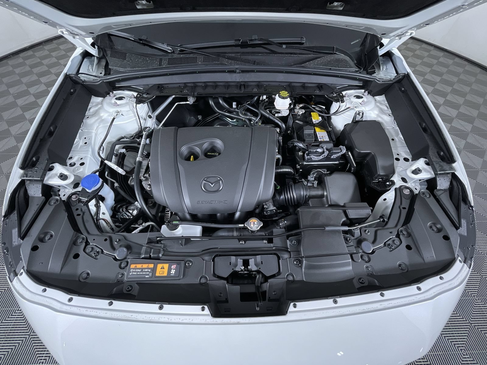 New 2026 Rhodium White Metallic Mazda 2.5 S Preferred image 28