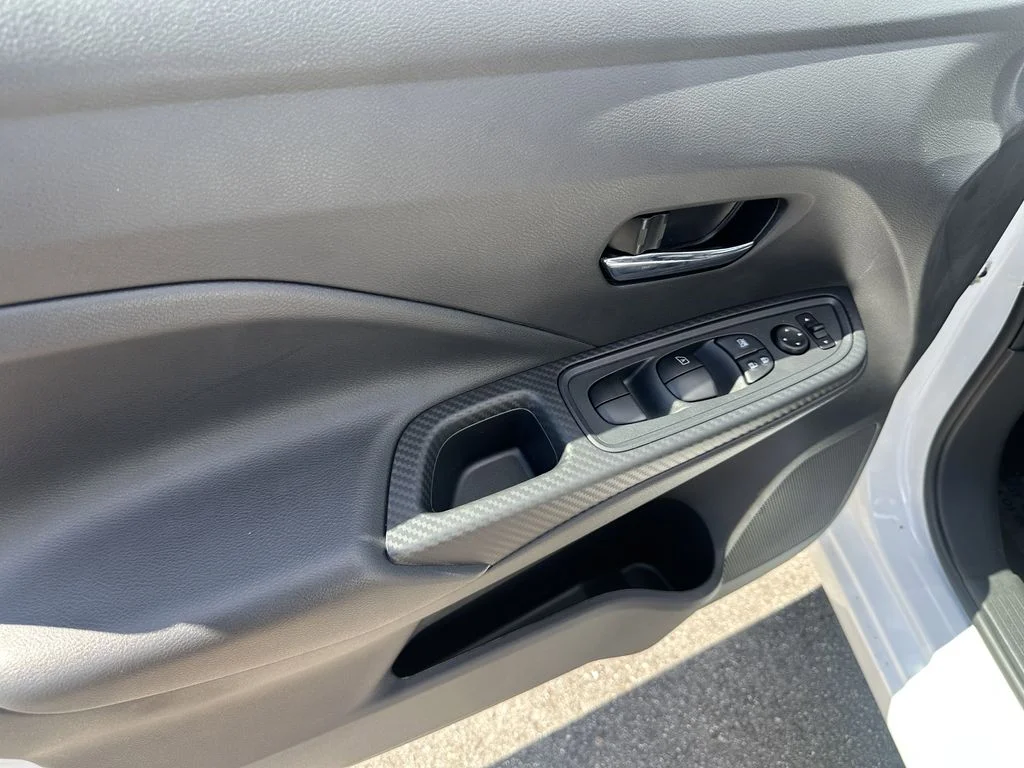2025 Nissan Versa Sedan SV - Photo 13