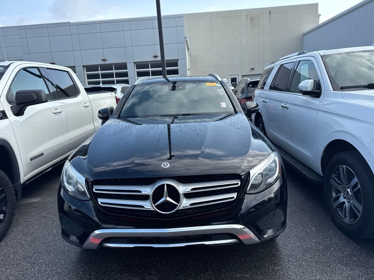 Used 2018 Black Mercedes-Benz GLC 300 image 2