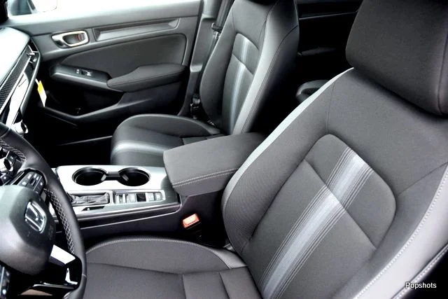 New 2026 Platinum White Pearl Honda FWD Sport image 8