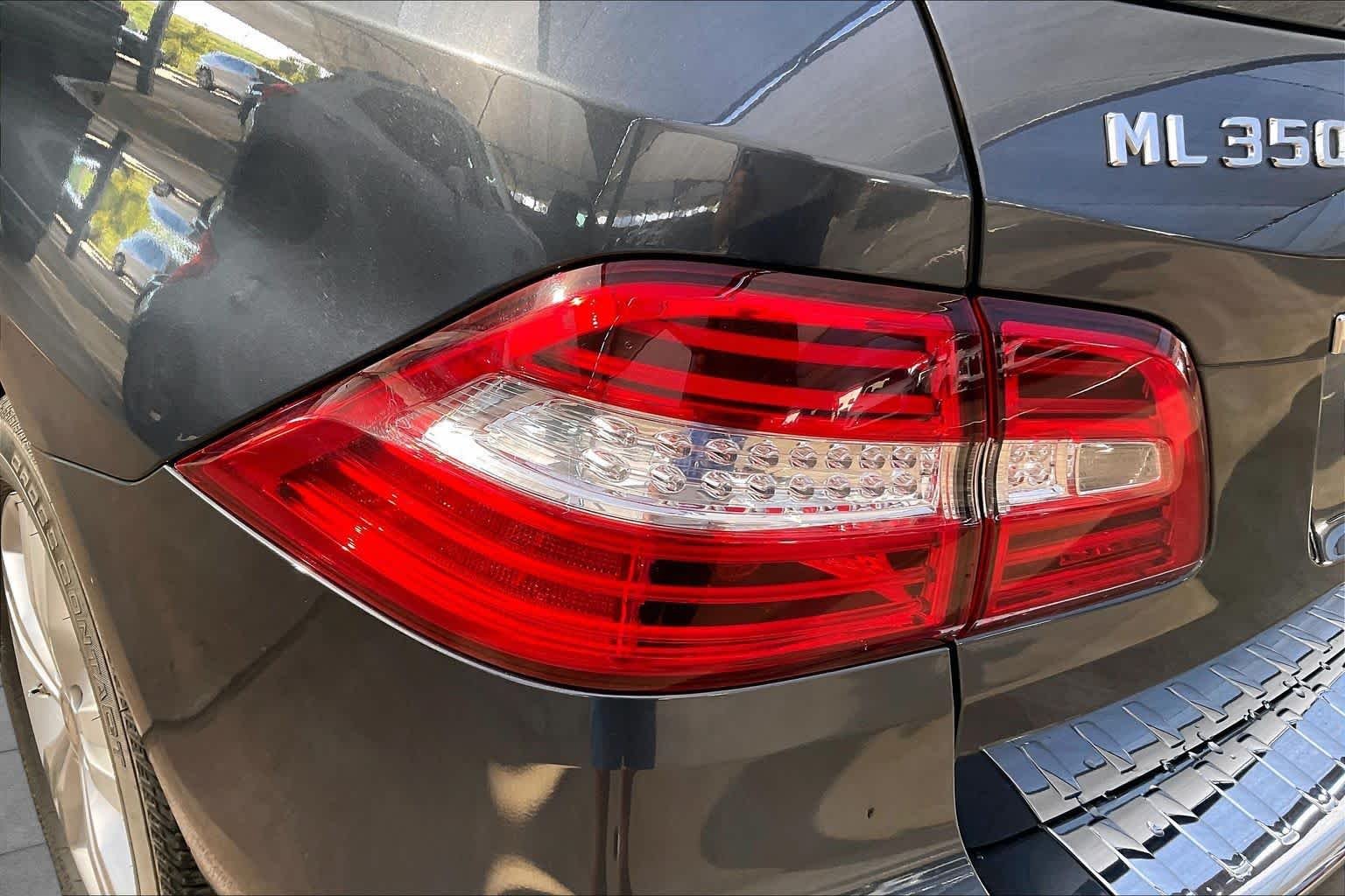 Used 2013 Black Mercedes-Benz ML 350 image 26