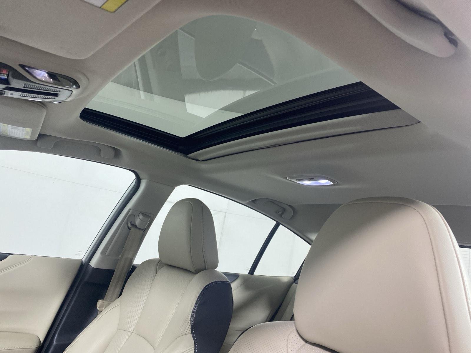Used 2024 Crystal White Pearl Subaru Limited image 13