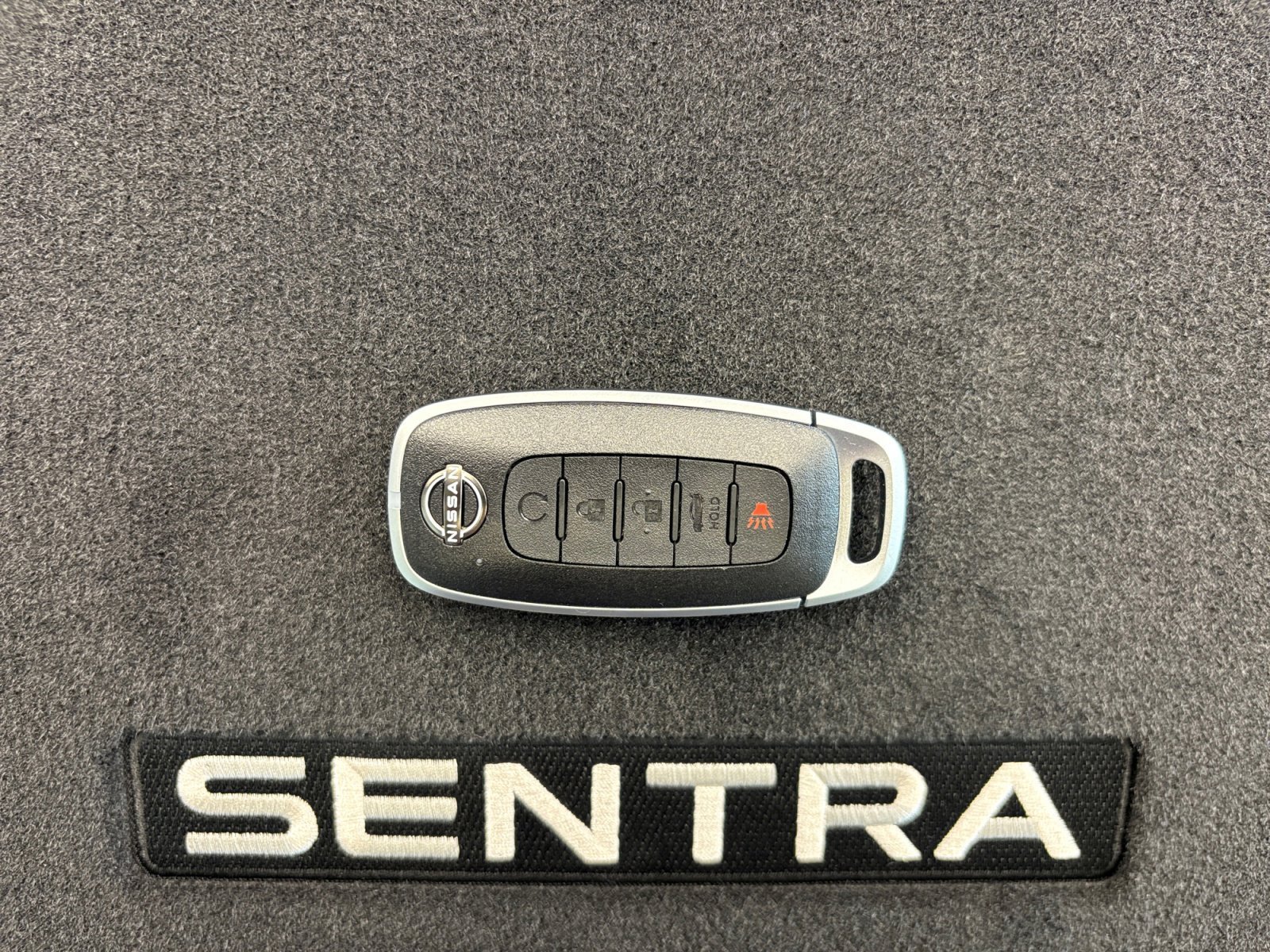 2026 Nissan Sentra SR - Photo 30