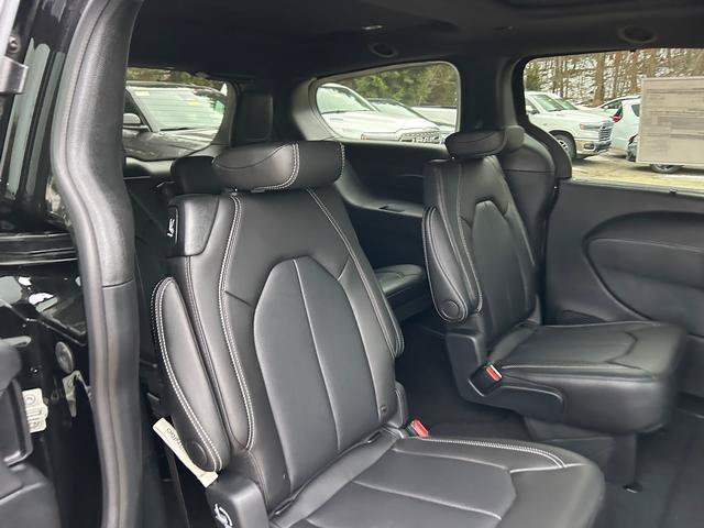 2026 Chrysler Pacifica Select - Photo 21