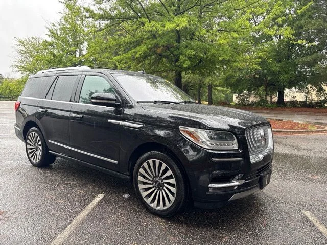 Used 2019 Black Lincoln Reserve image 6