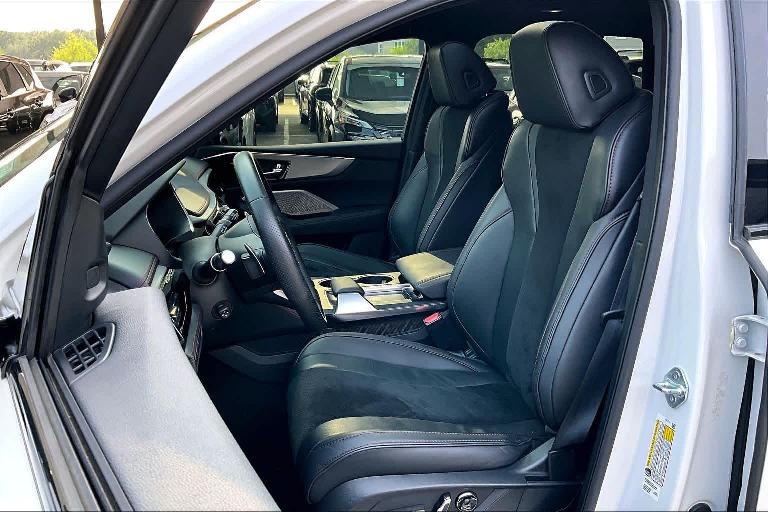 Used 2023 Platinum White Pearl Acura w/A-Spec Package image 8