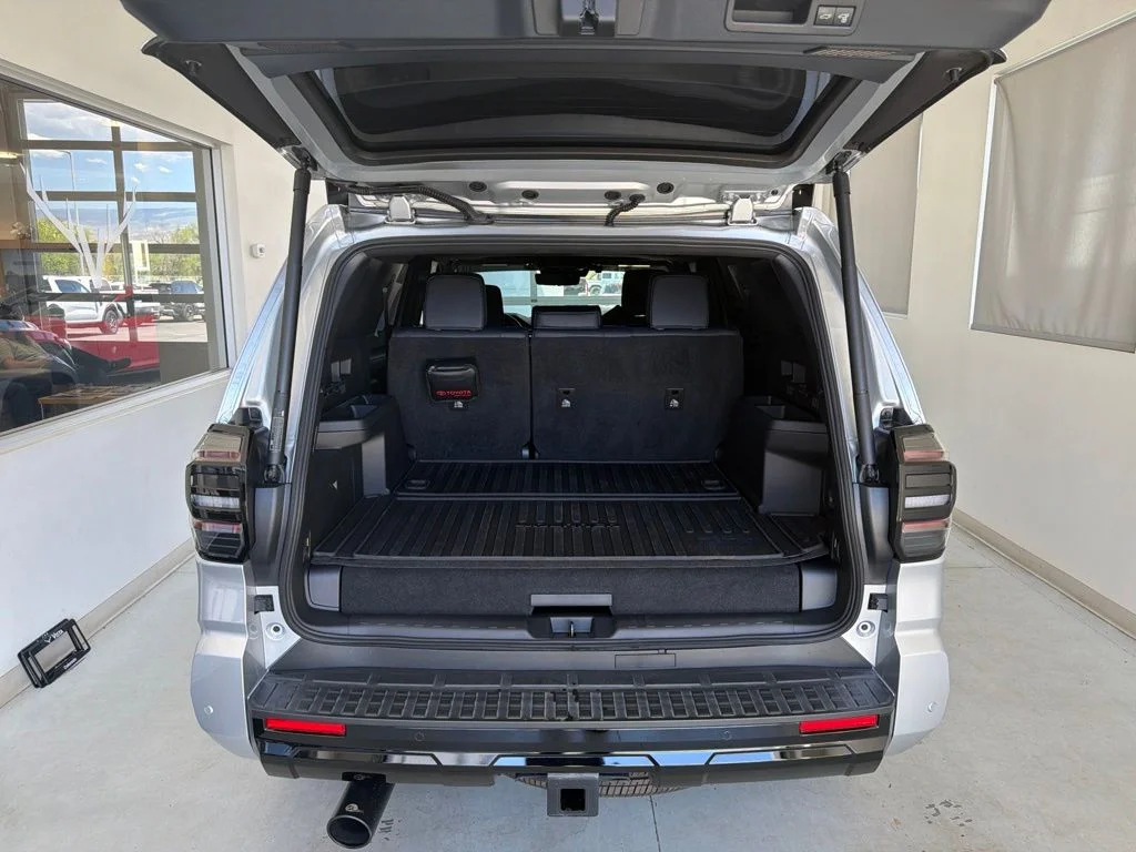 Used 2025 Cutting Edge Toyota Platinum image 18