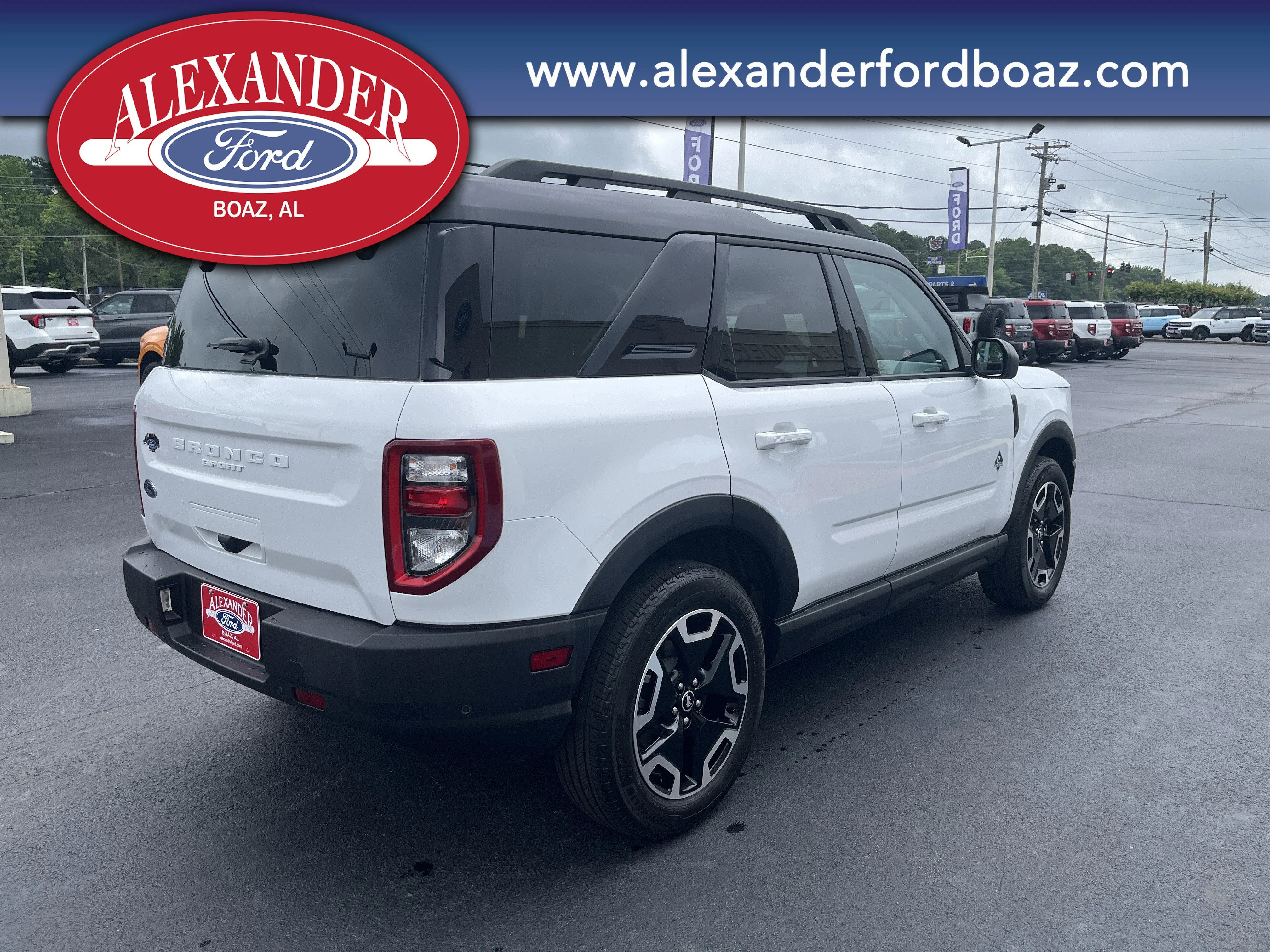 Used 2024 White Ford Outer Banks image 4