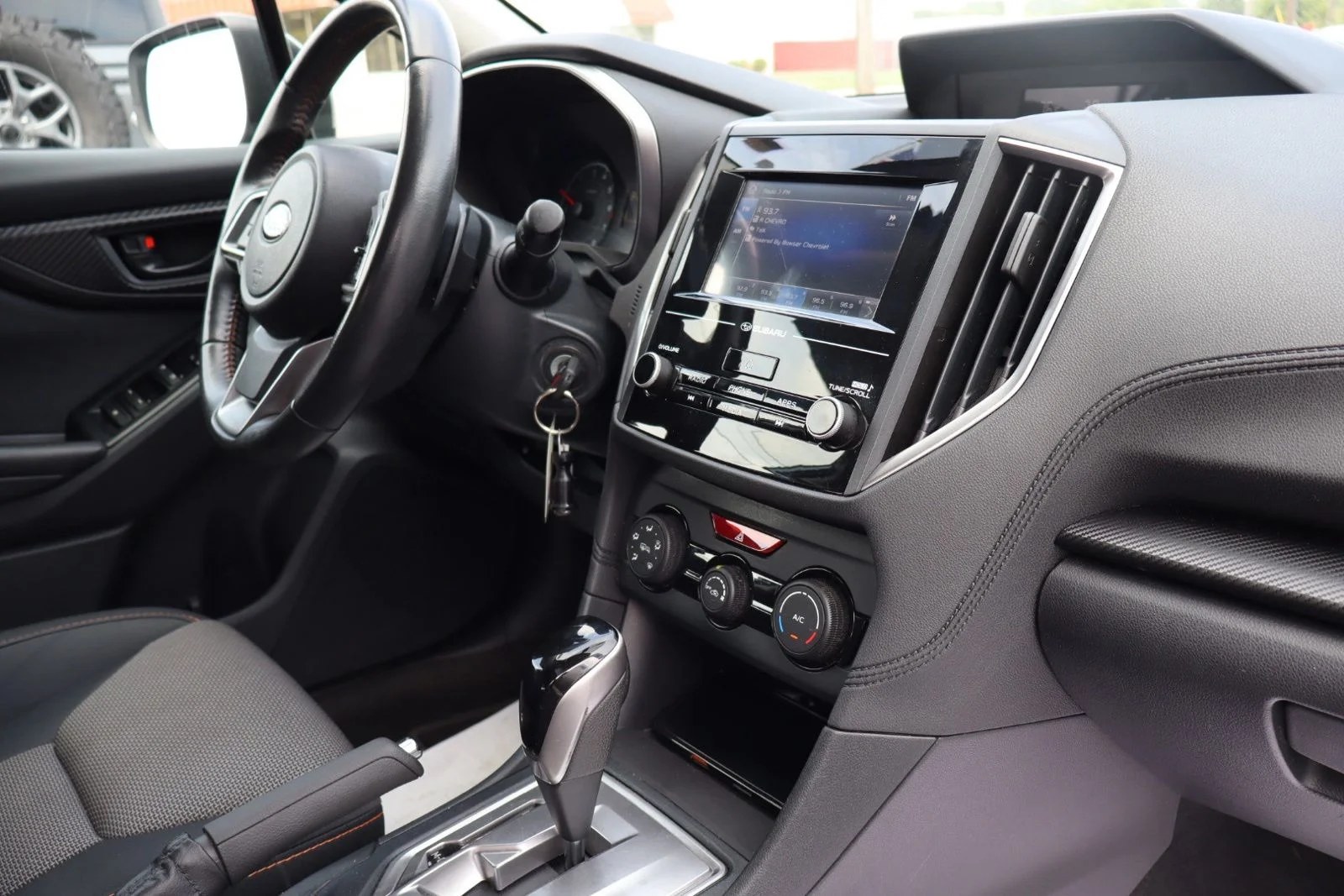 Used 2018 Ice Silver Metallic Subaru 2.0i Premium image 42