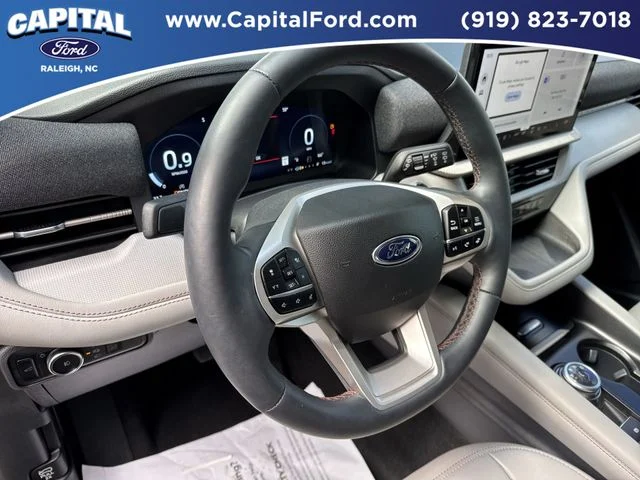 Used 2025 Gray Ford Active image 24