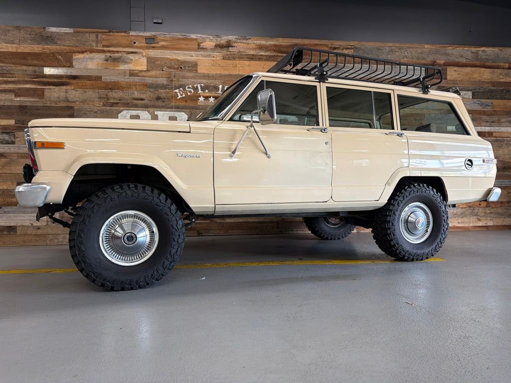 Used 1985  Jeep Base image 16
