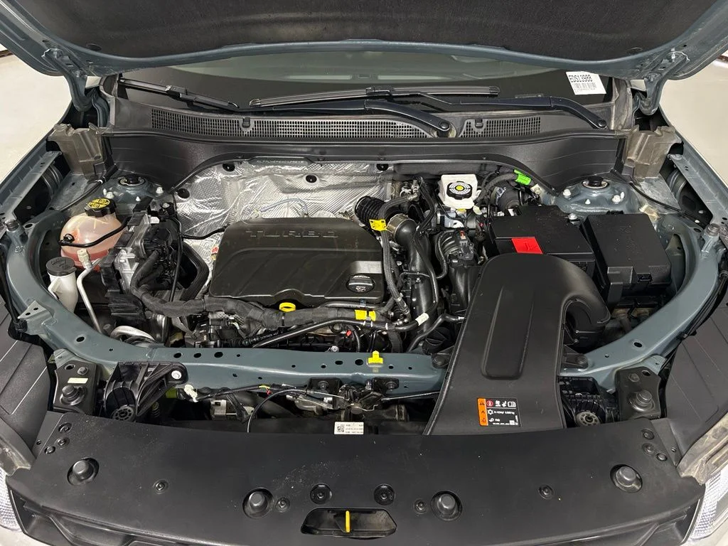 Used 2025 Gray Chevrolet LT image 41