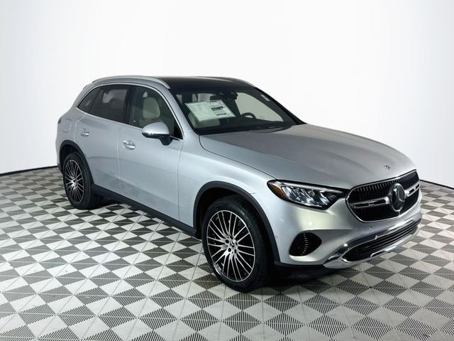 2026 Mercedes-Benz GLC's photo