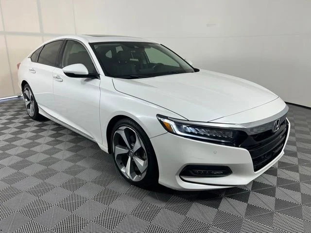 2020 Honda Accord 2.0T Touring Auto's photo