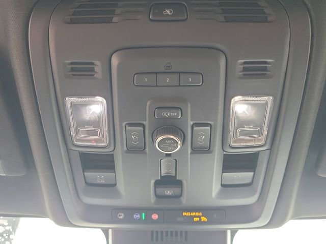 Used 2023 Onyx Black GMC Denali Ultimate image 25