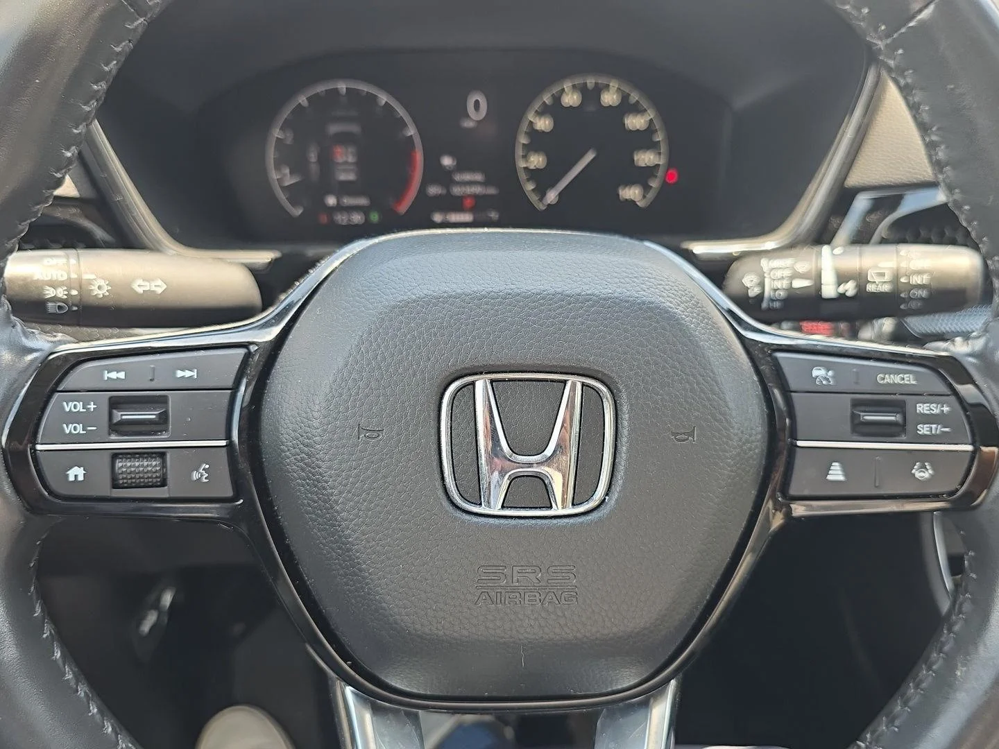 Used 2024 Platinum White Pearl Honda EX-L image 13