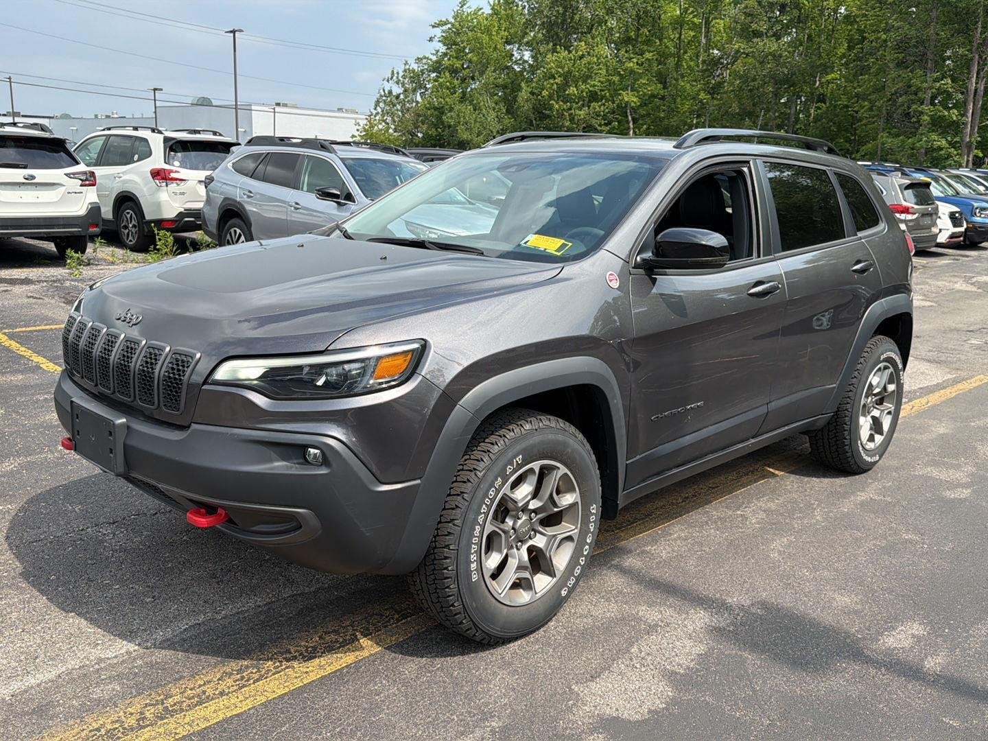 Used 2022 Granite Crystal Metallic Clearcoat Jeep Trailhawk image 11