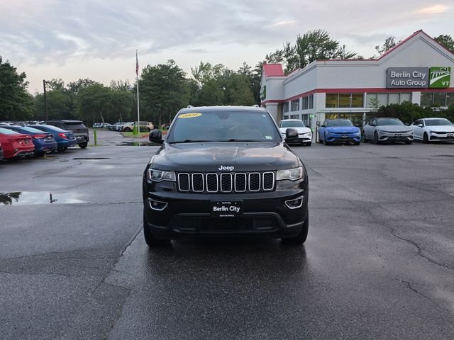 Used 2021 Diamond Black Jeep Laredo E image 3