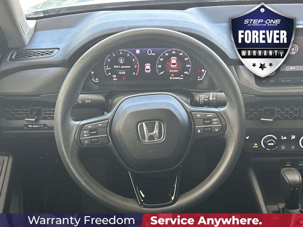 Used 2023  Honda EX image 17