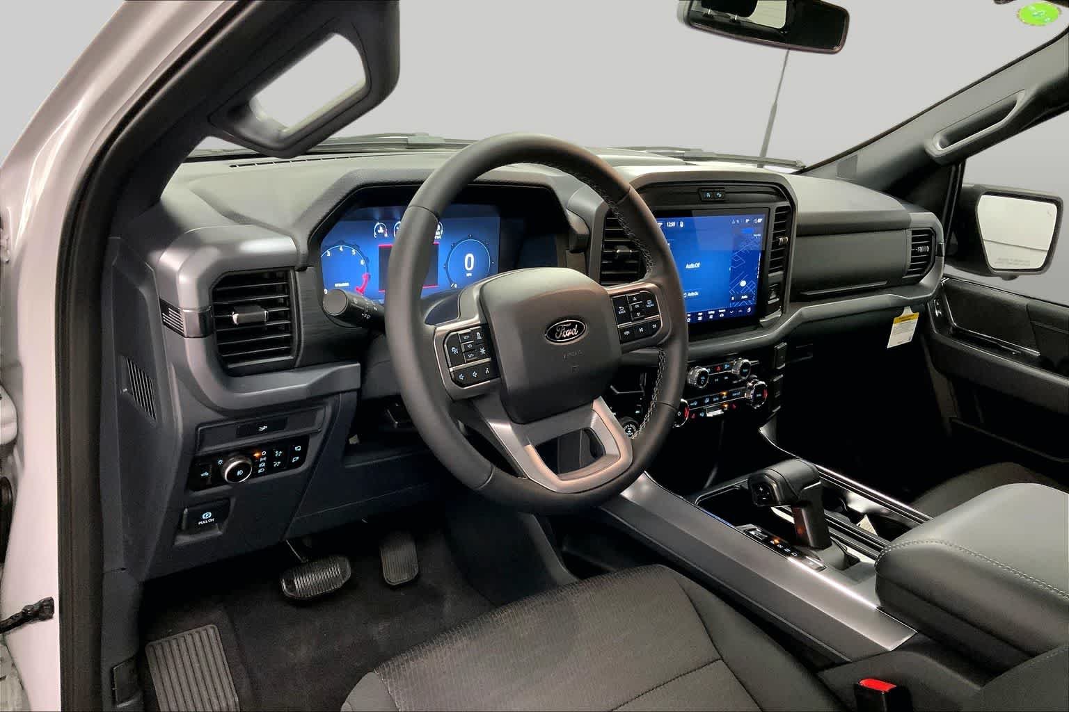 New 2026 Avalanche Ford XLT image 7