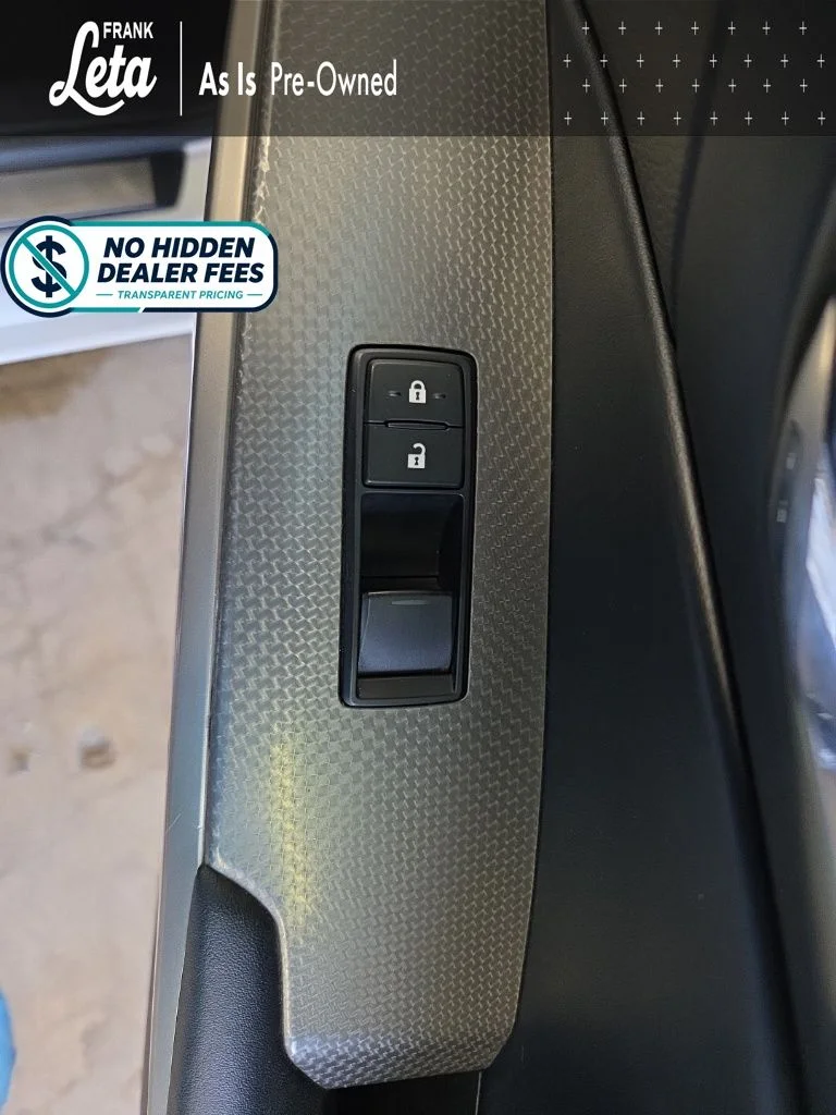 Used 2016 White Lexus 200t image 23